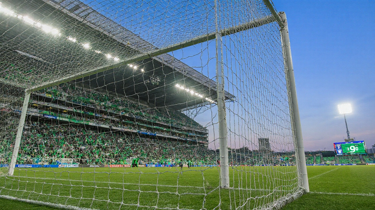 Atlético-GO vence América-MG nos acréscimos e sobe na Série B
